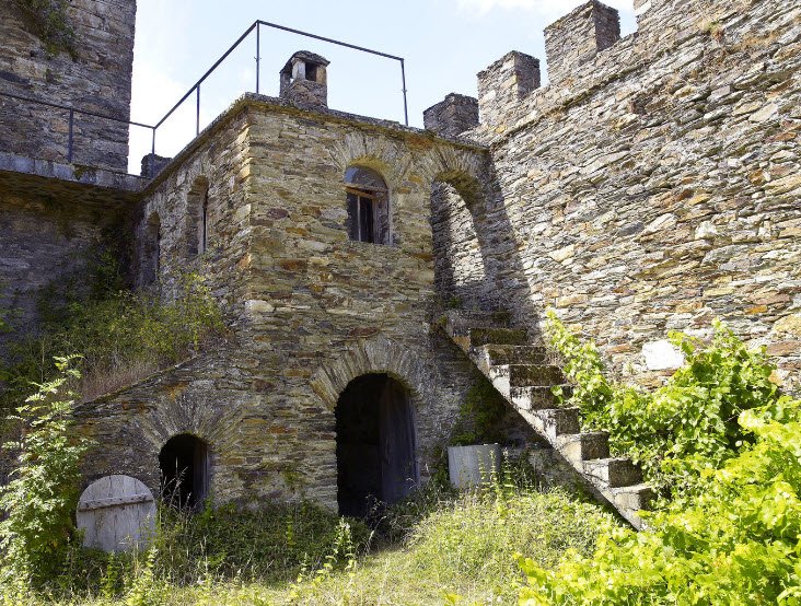 Castelo de Doiras, Spain